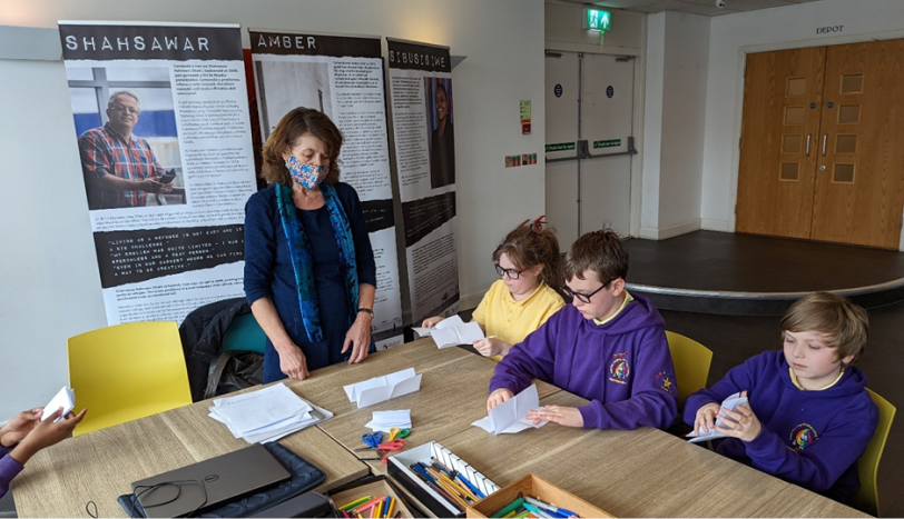 Figure 5: Pupils from Hafod Primary creating their ‘Little Migration Books’ with Sara Holden